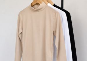Polera medio cuello afelpada